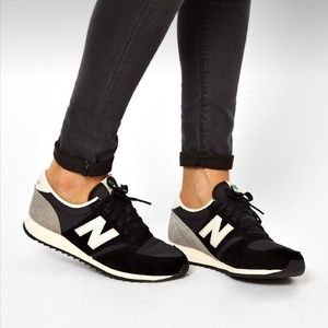 New Balance 420 grey and black